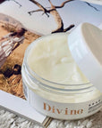 Mascarilla de tratamiento capilar Divine Deep Cosmetics 7.05 oz