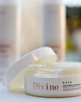 Mascarilla de tratamiento capilar Divine Deep Cosmetics 7.05 oz